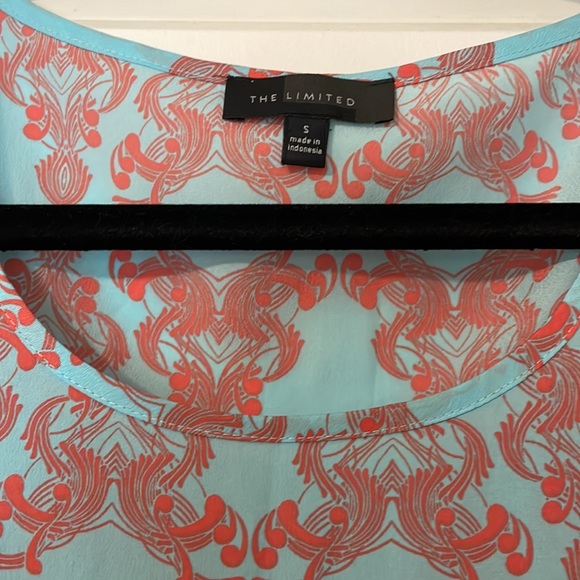 The Limited Summer Top - Picture 2 of 5